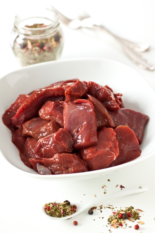 +AT+ Hirsch Edelgulasch geschnitten +AT+ Hirsch Edelgulasch geschnitten