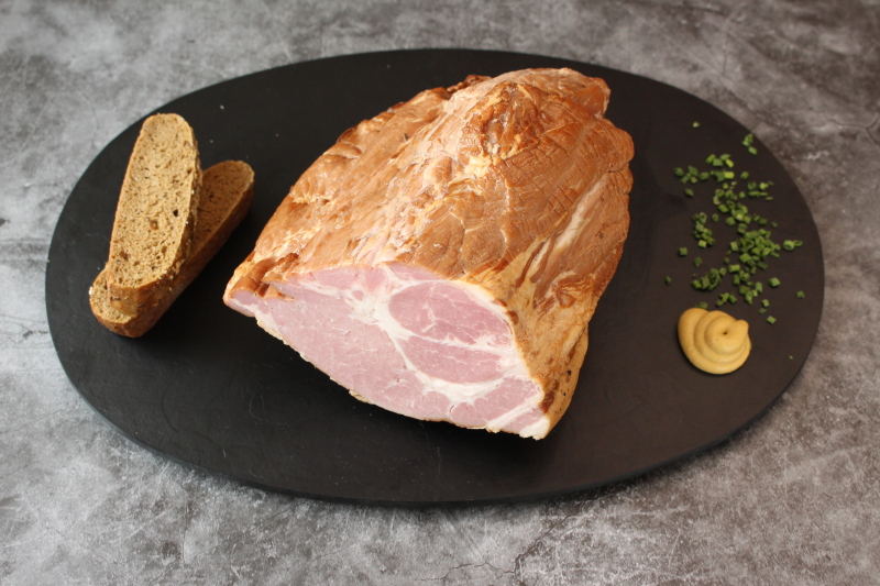 Selchschopf halbiert im Ganzen