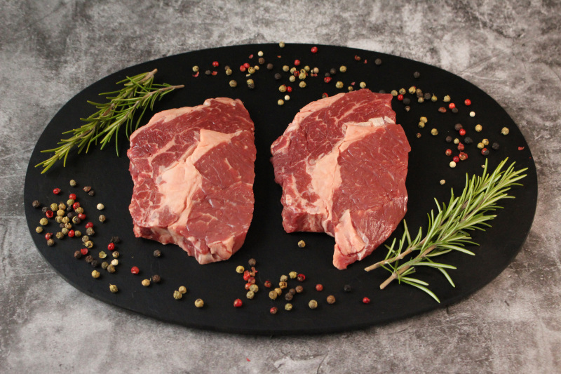 Rind Rostbraten geschnitten 5x 160g Rind Rostbraten geschnitten 5x 160g