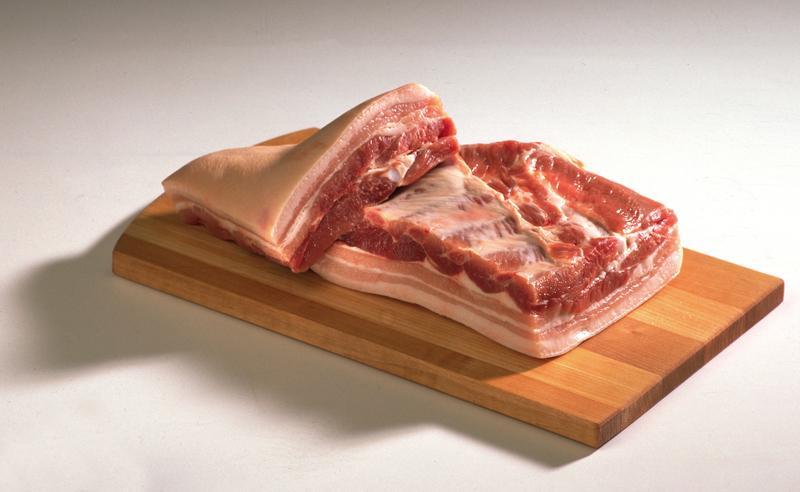 DELUXE Schweine Bauchfleisch wie gewachsen DELUXE Schweine Bauchfleisch wie gewachsen
