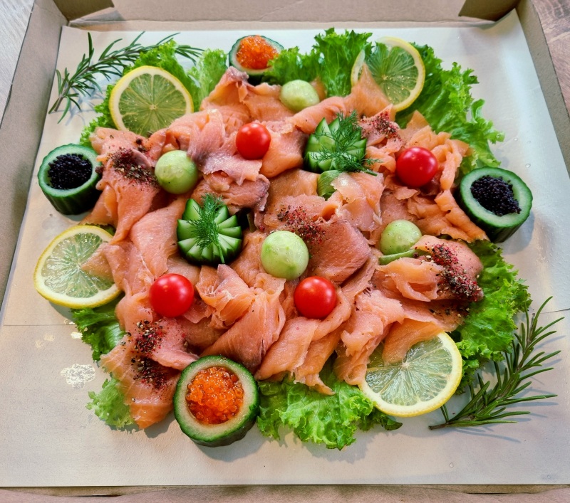 Lachs + Kaviar Platte