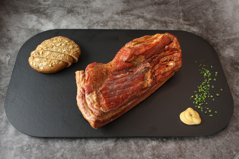 Kaiserfleisch ohne Knochen im Ganzen