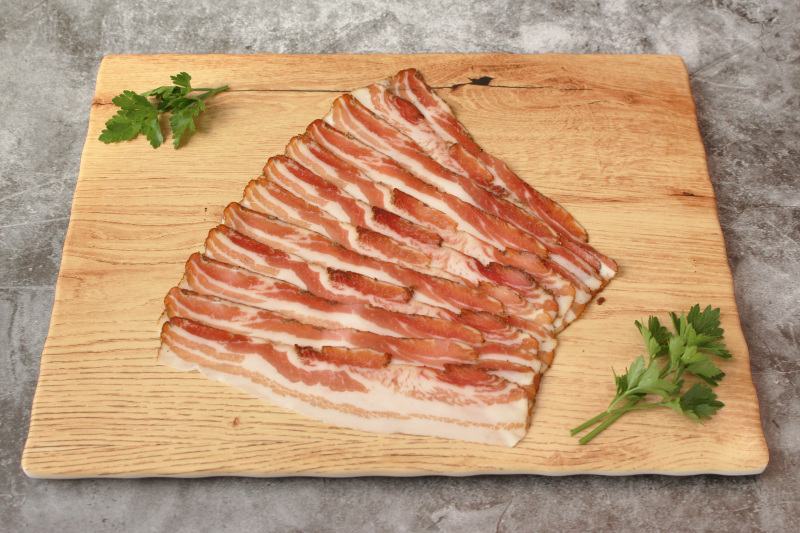 BAUCHSPECK geschnitten