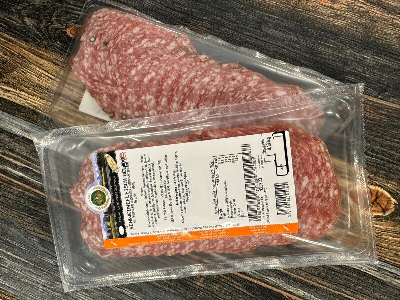 DELUXE Schweinefleisch Mailndersalami geschnitten